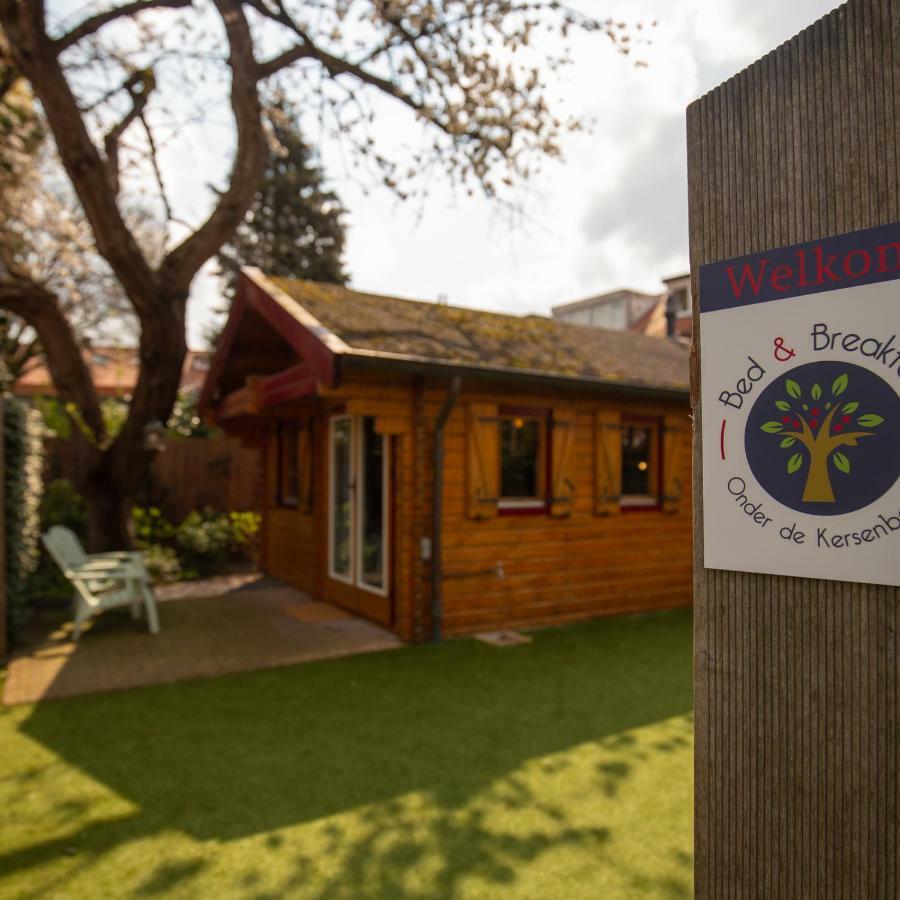 Onder De Kersenboom Bed & Breakfast Hilversum Bagian luar foto